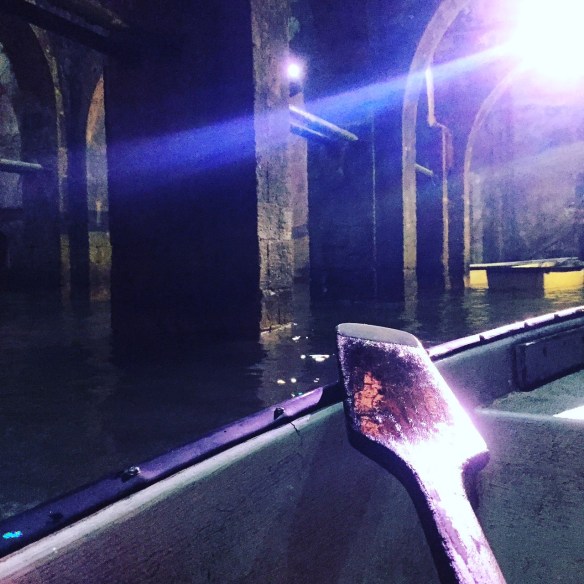 בריכת הקשתות